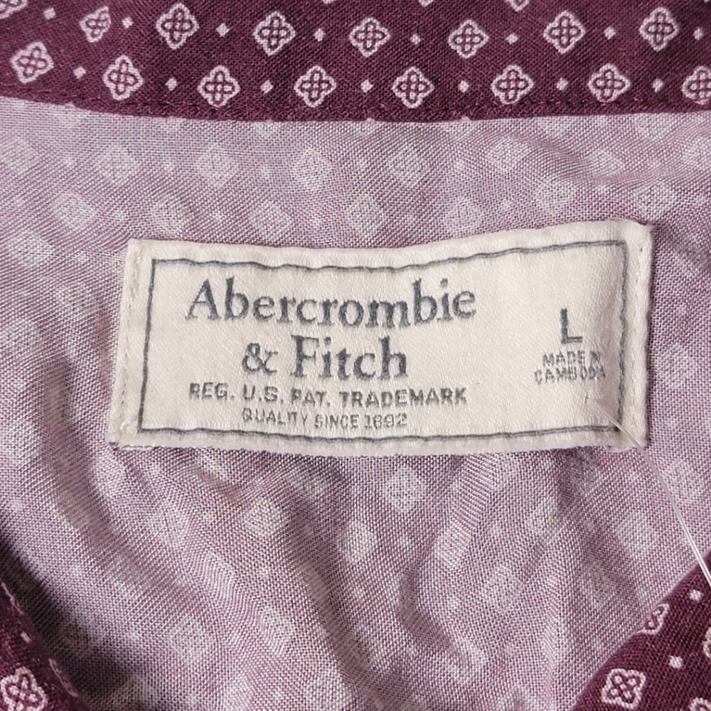 Abercrombie & Fitch Short Sleeve Resort Shirt - Burgundy Medallion Print - Picture 4 of 6